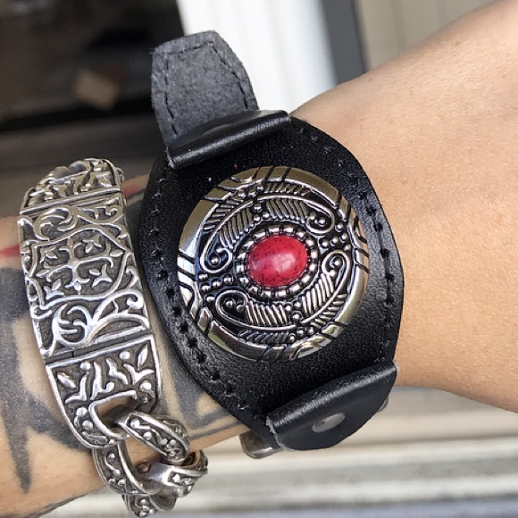 Handmade black leather cuff silver totem red gem - Picture 5 of 8